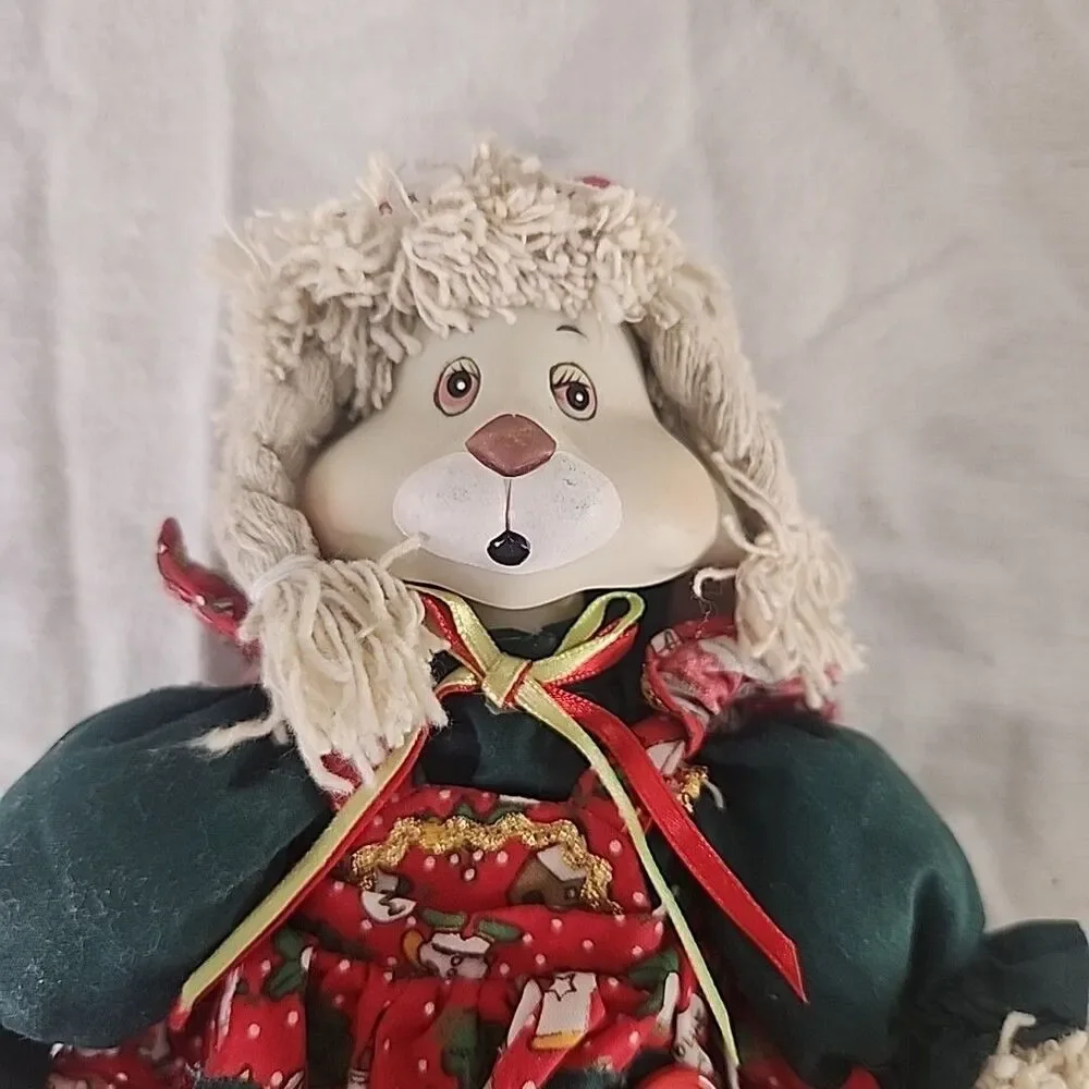 HOUSE OF LLOYD Christmas Around The World Hip & Hop Bunny Doll Porcelain Vintage
